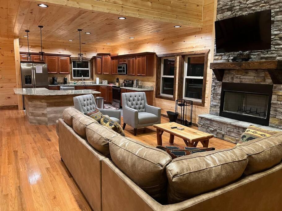 * * 4 Master Bedrooms, Views, Theater, Arcade, Evc Gatlinburg Exteriér fotografie