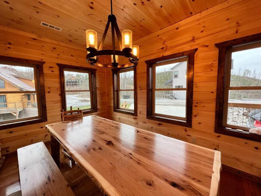 * * 4 Master Bedrooms, Views, Theater, Arcade, Evc Gatlinburg Exteriér fotografie