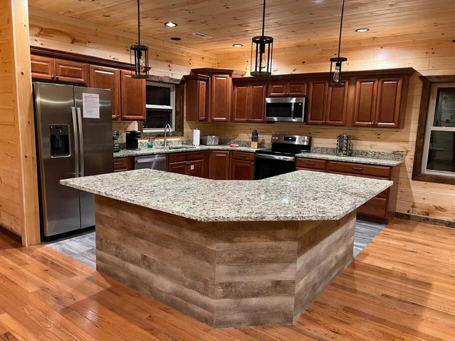* * 4 Master Bedrooms, Views, Theater, Arcade, Evc Gatlinburg Exteriér fotografie