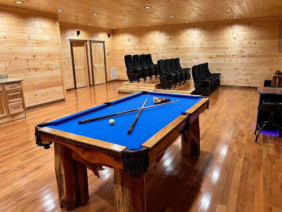 * * 4 Master Bedrooms, Views, Theater, Arcade, Evc Gatlinburg Exteriér fotografie