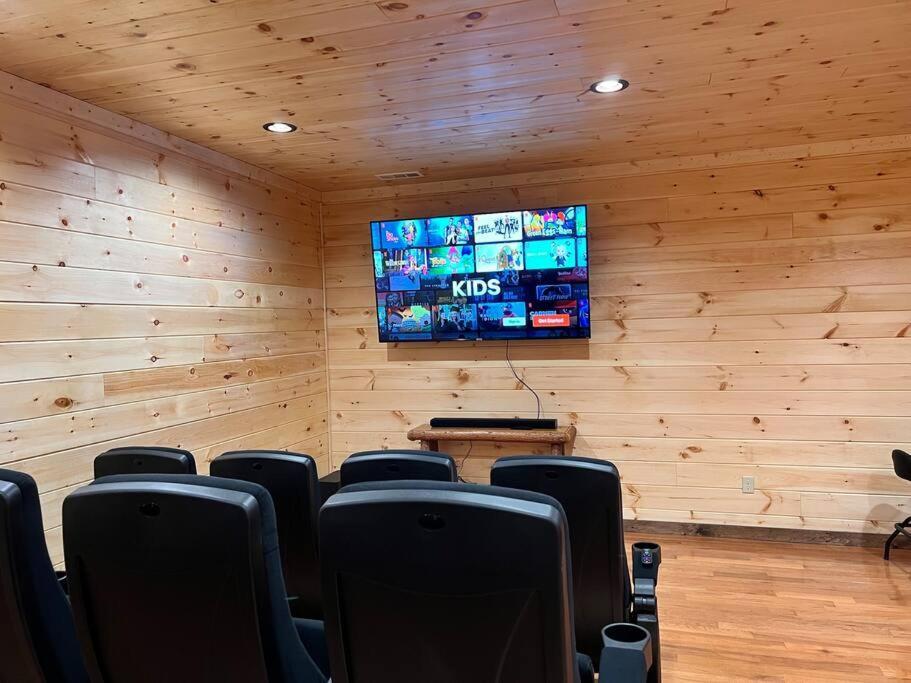 * * 4 Master Bedrooms, Views, Theater, Arcade, Evc Gatlinburg Exteriér fotografie